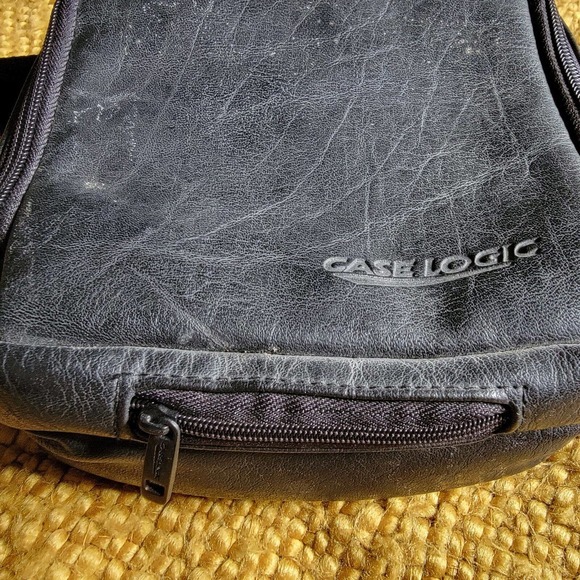 Case Logic Portable‎ Carrying Travel Case Walkman CD Player Discman Vtg Leather - Picture 3 of 6